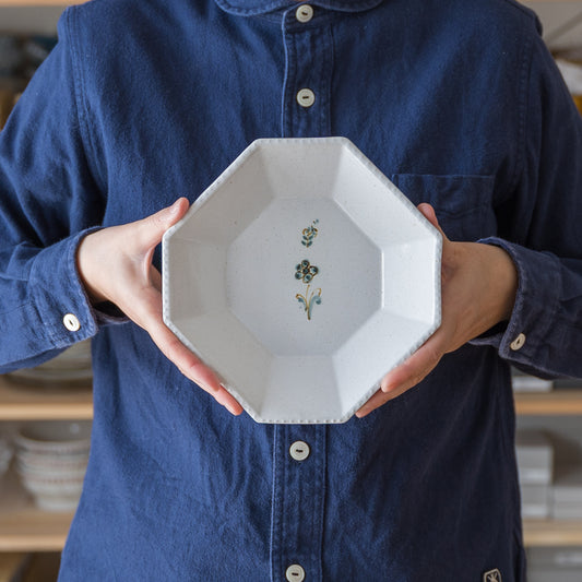 食卓が素敵になる鈴木しのぶさんのオクタゴナル鉢