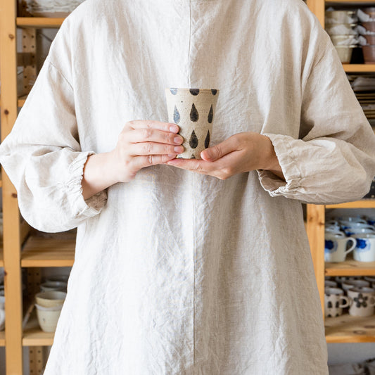 手触りが良くて持ちやすい岡村朝子さんのdropフリーカップ