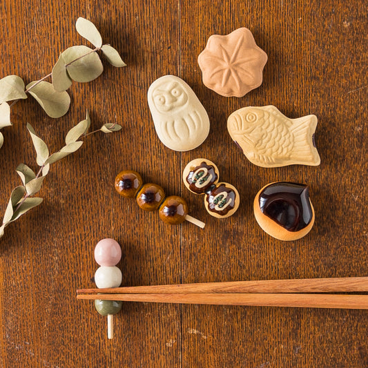 思わず顔がほころぶイホシロ窯の和菓子シリーズの箸置き