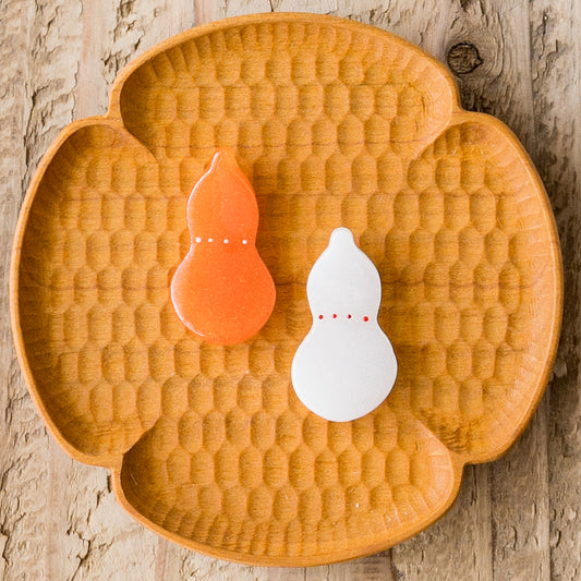 紅白のひょうたんが可愛らしい石塚悠さんのひょうたんの箸置き