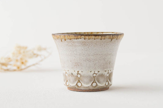 うのふ白釉が素敵なルリアメ工房のちょい呑みコップ