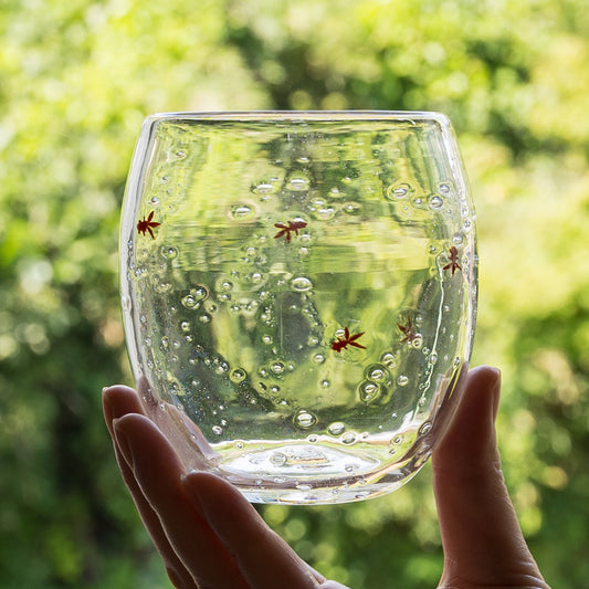 可愛すぎる極楽寺がらす工房の丸みフォルムの金魚グラス