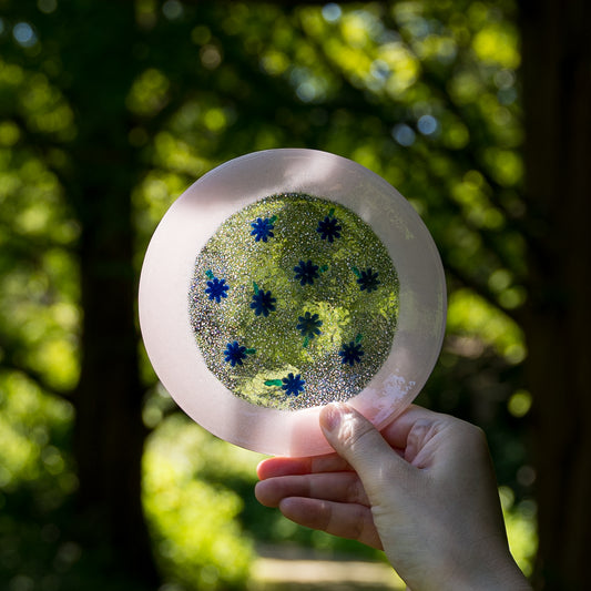 おしゃれで可愛い石塚悠さんのお花皿クラシック