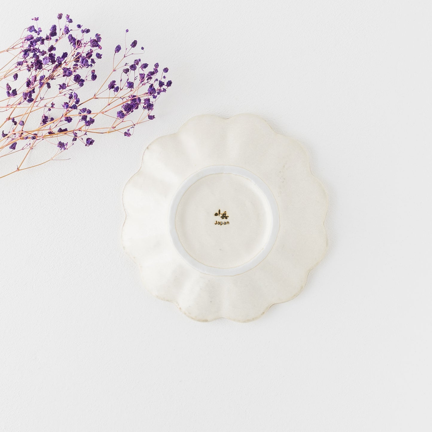 カネコ小兵製陶所の白練リンカプレート