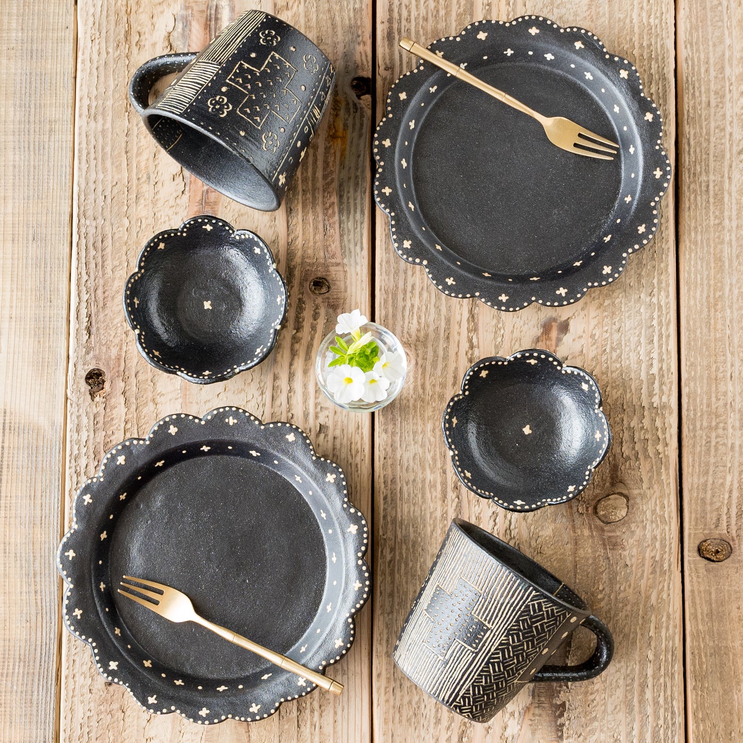 おうち時間を豊かにしてくれる高須愛子さんのうつわ