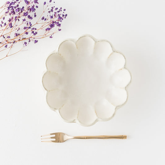 カネコ小兵製陶所の白練リンカ中鉢