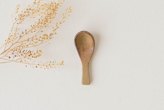 川尻製陶所の味わい深いスプーン