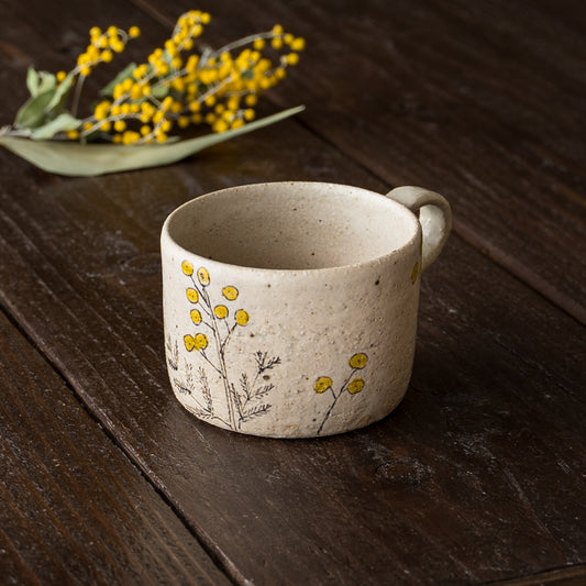 岡村朝子さんのミモザのマグ