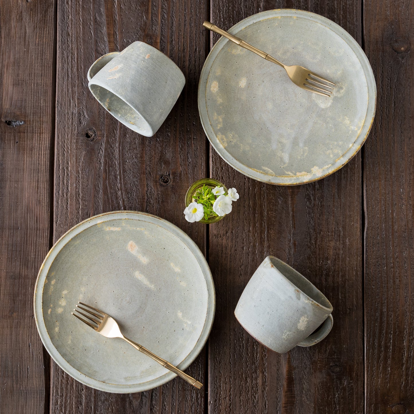 町田裕也さんのあわしろの細リム皿7寸とマグ