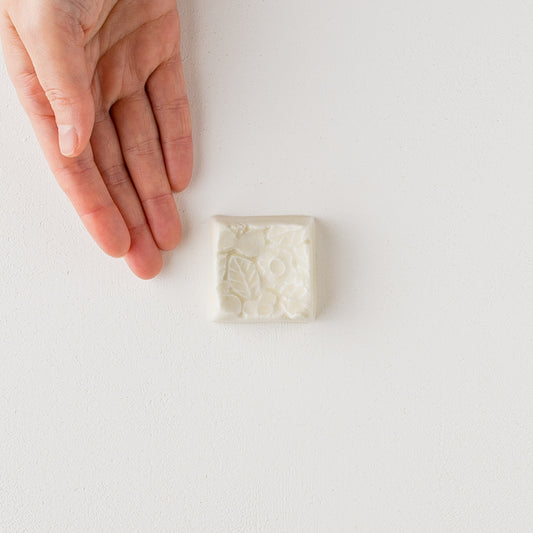 食卓を可愛く彩ってくれる庄司千晶さんの森の箸置き