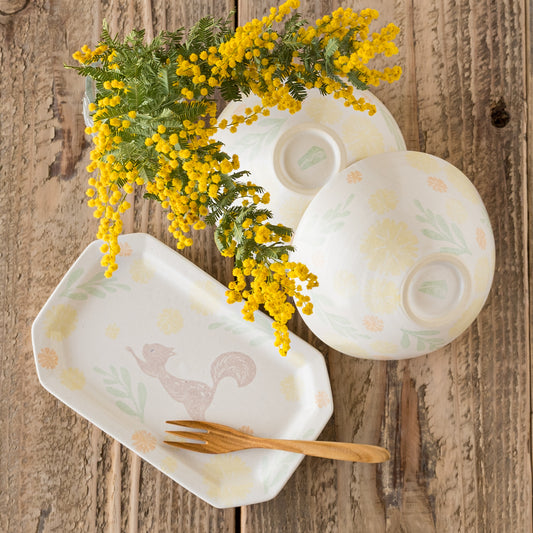 菊知真由美さんのミモザのうつわ