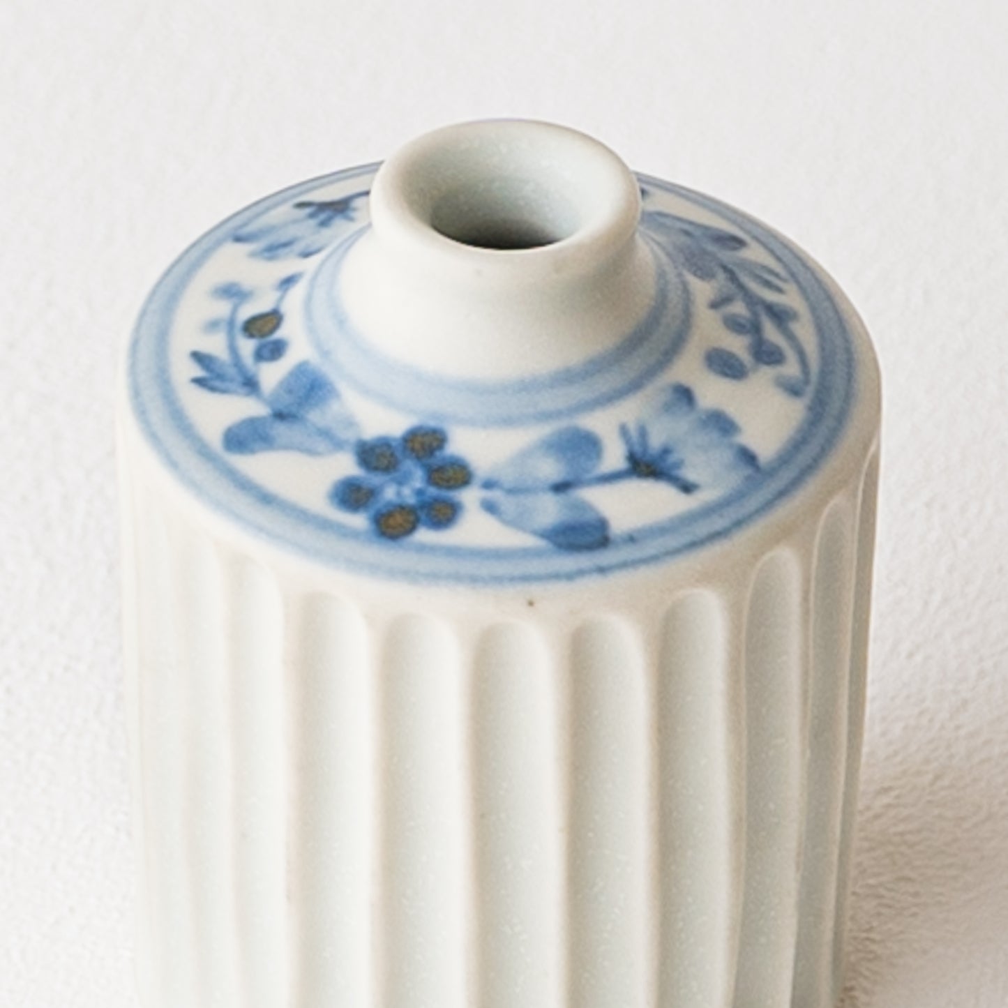 お花のある生活が楽しくなる田中志保さんの花器