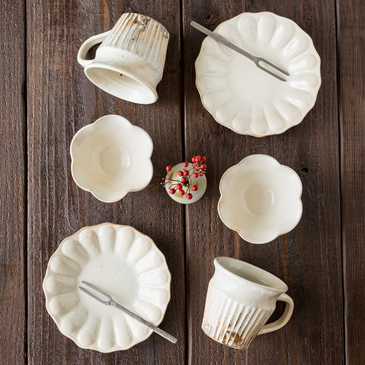 古谷製陶所の粉引きのうつわ