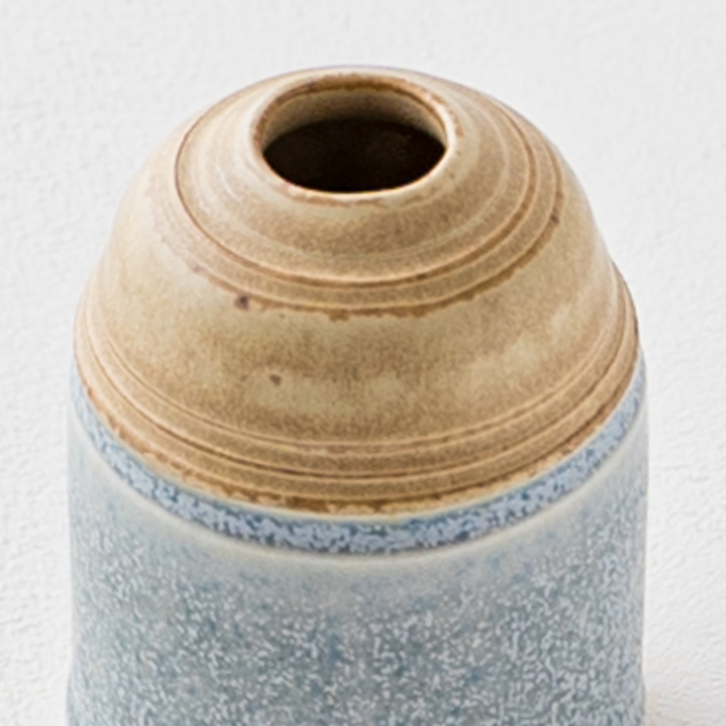 お花のある生活が楽しくなる田中志保さんの花器