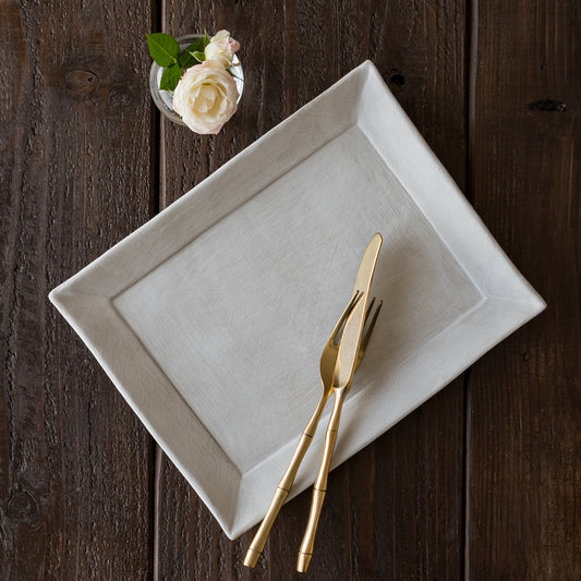 児玉修治さんのスクエアプレートMカンヴァス