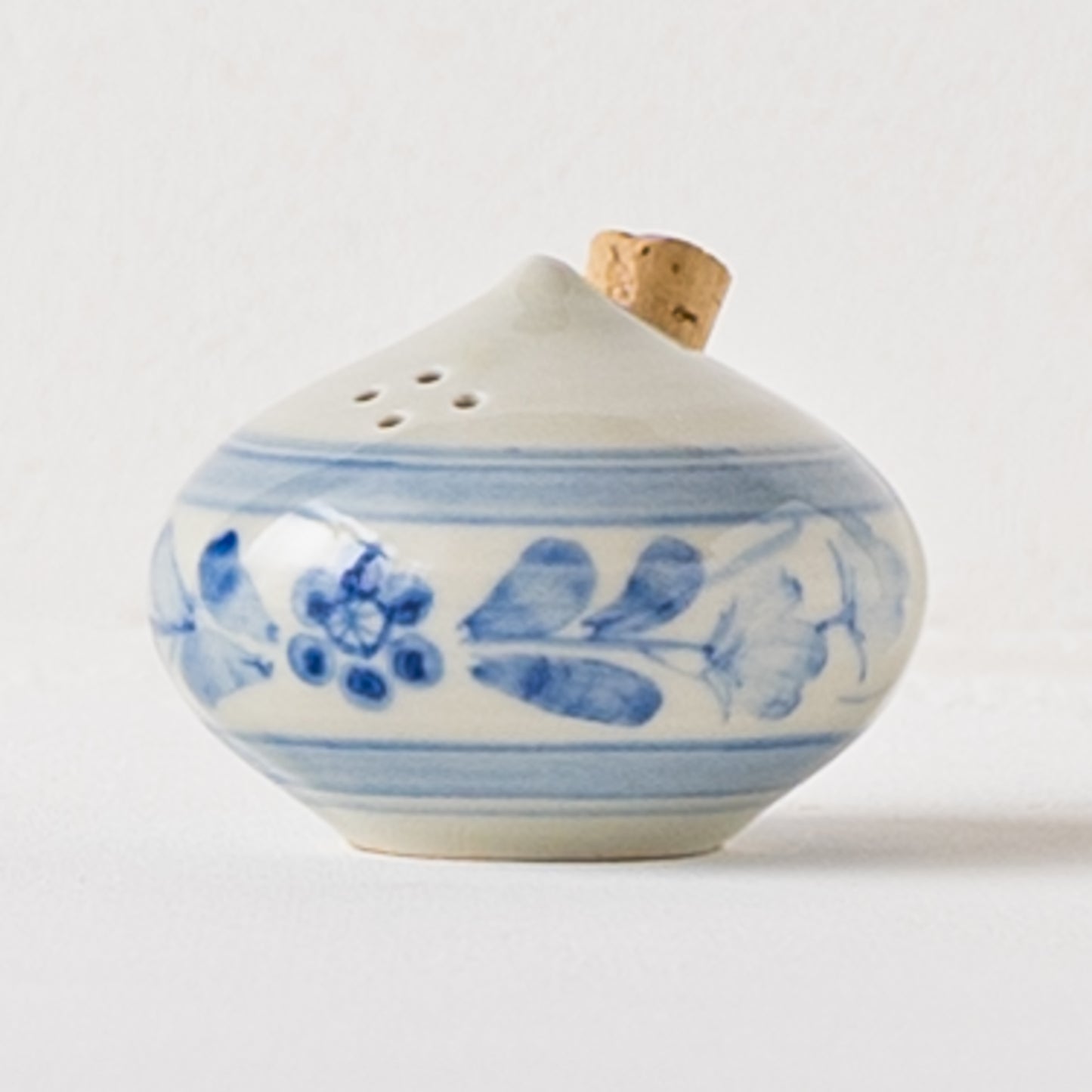 眺めているだけでほっこり癒される田中志保さんの塩コショウ入れ