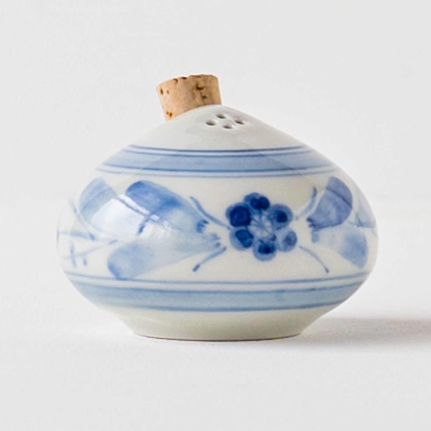 おしゃれで可愛い田中志保さんの塩こしょう入れ