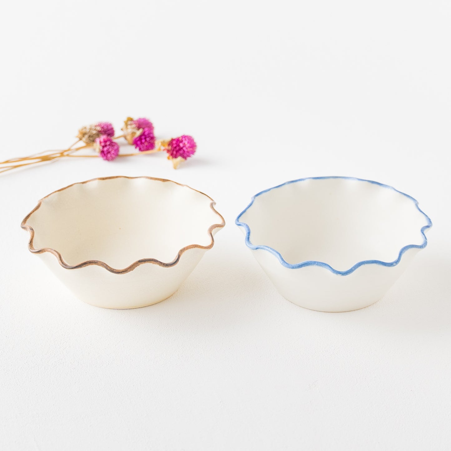 町田裕也さんのひびとふちブルーのなみなみ小鉢