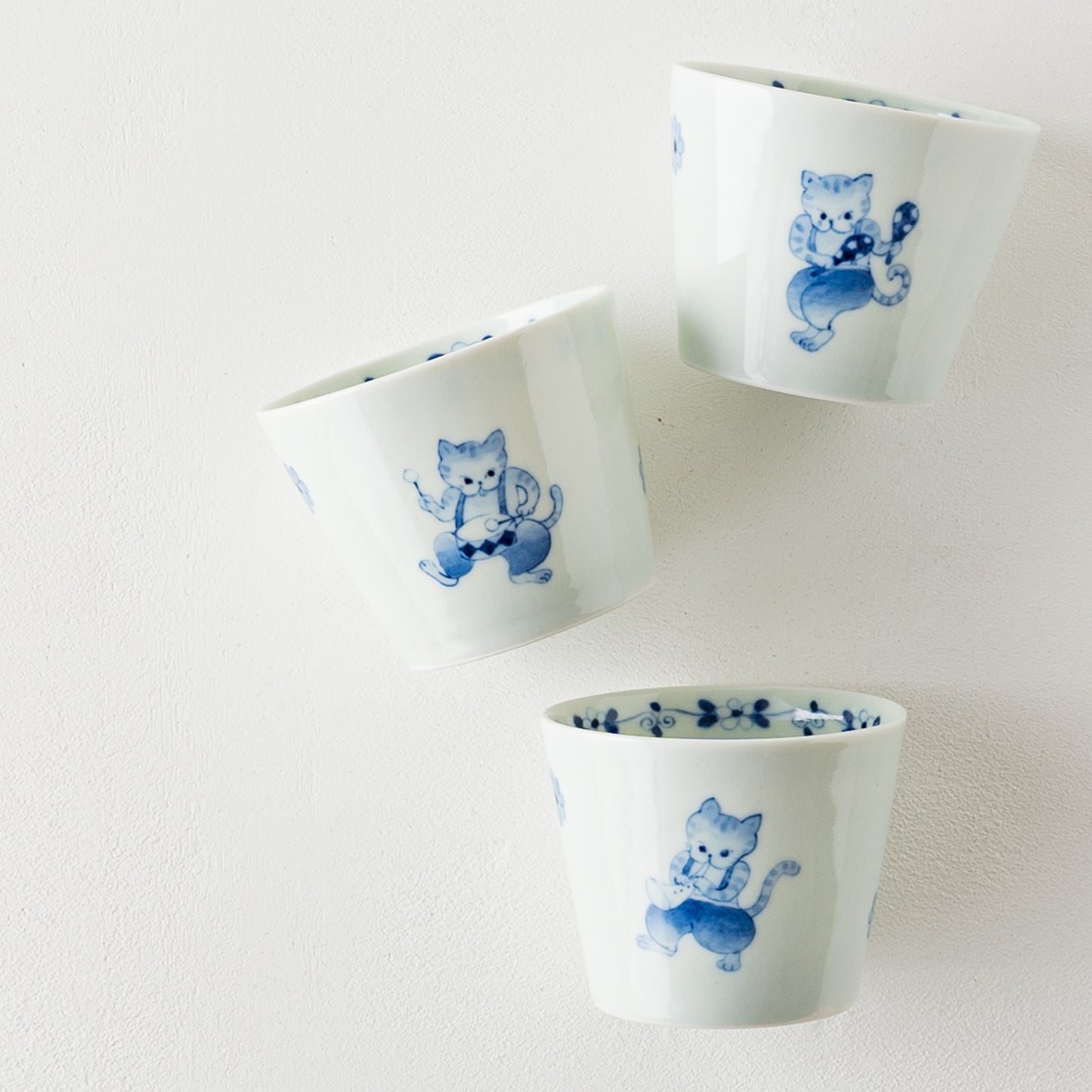 石川理恵さんのそば猪口猫