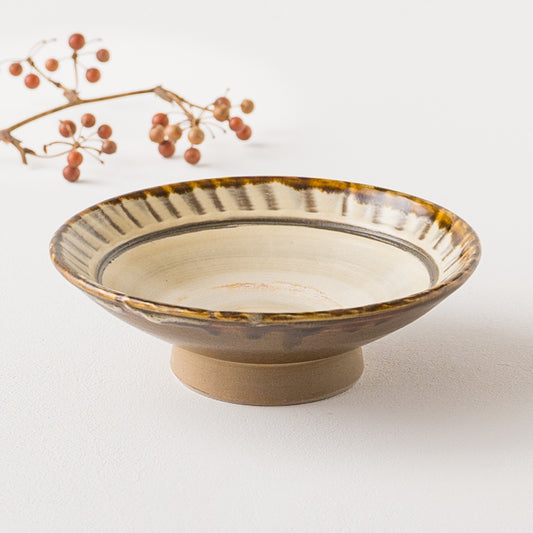 盛り付けたお料理が引き立つ小鹿田焼坂本庸一窯の5寸皿