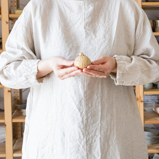 食卓を可愛く彩ってくれる田中志保さんの塩コショウ入れ