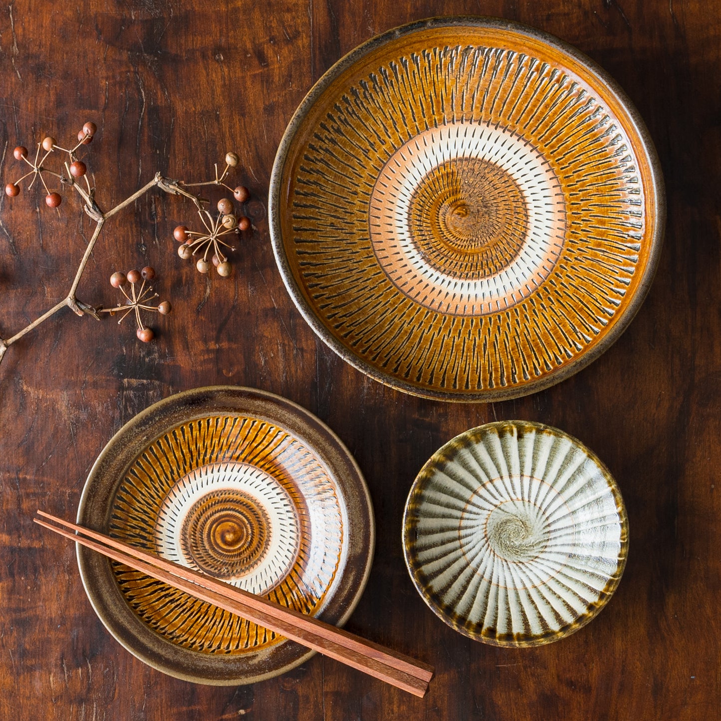 温もりのある食卓にしてくれる小鹿田焼坂本庸一窯の器