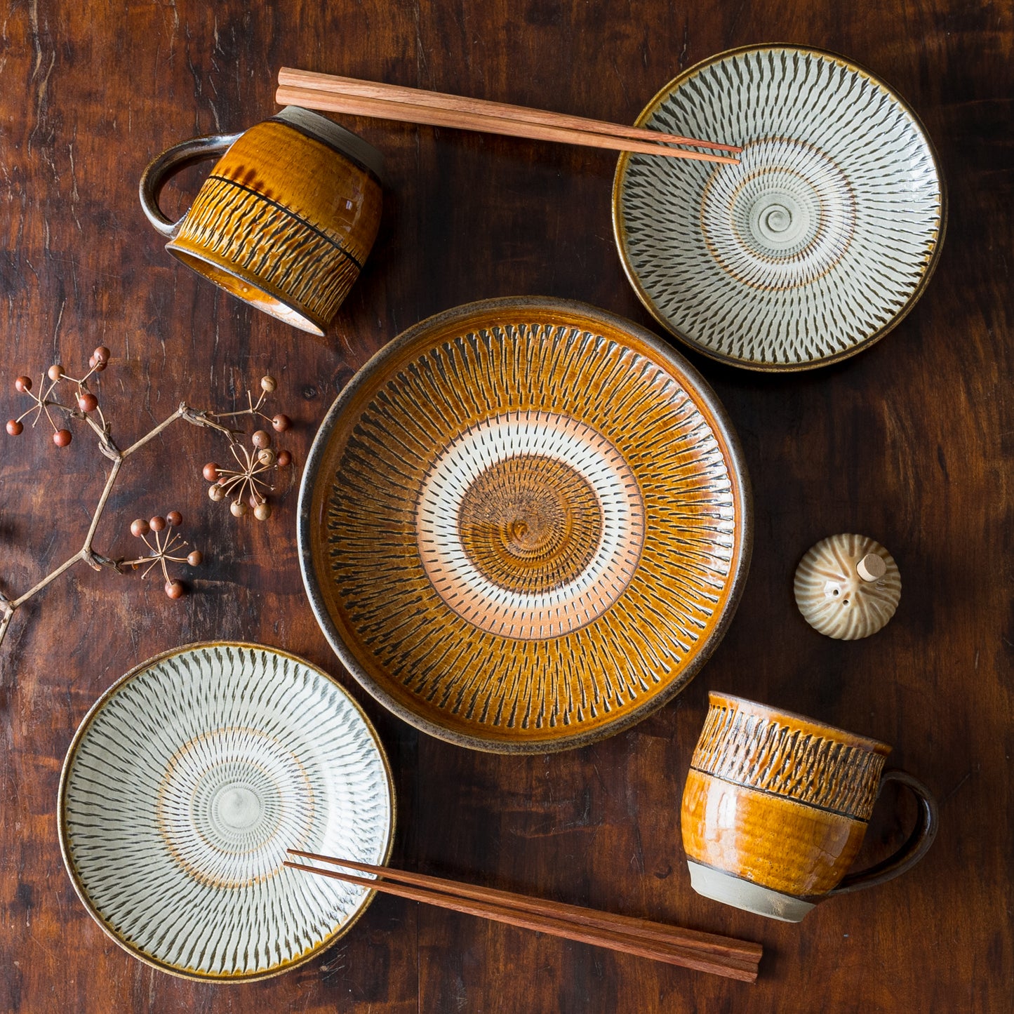 温もりを感じる食卓になる小鹿田焼坂本庸一窯の器