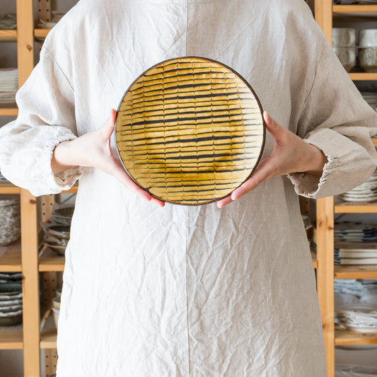 紀窯中川紀夫さんのスリップウェアフェザーコーム7寸丸皿