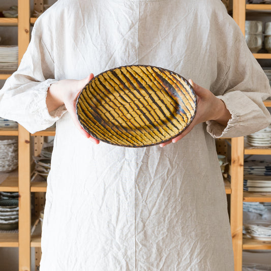 紀窯中川紀夫さんのスリップウェアフェザーコーム楕円鉢