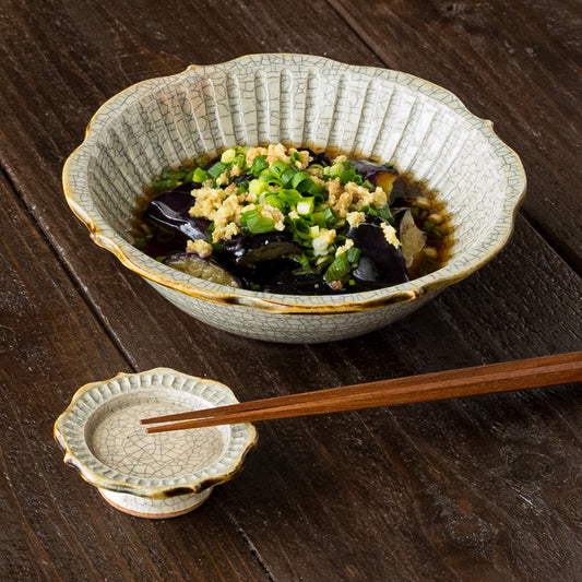 はなクラフトさんの6寸輪花縞鉢と高足豆皿墨入貫入