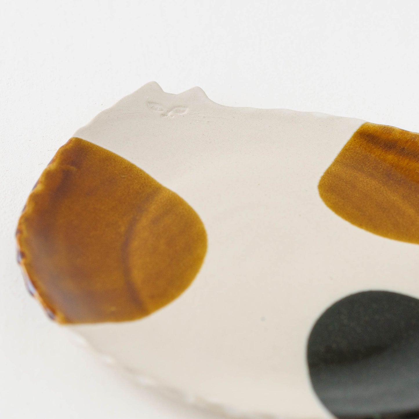 Cat plate L calico | Atelier Monora