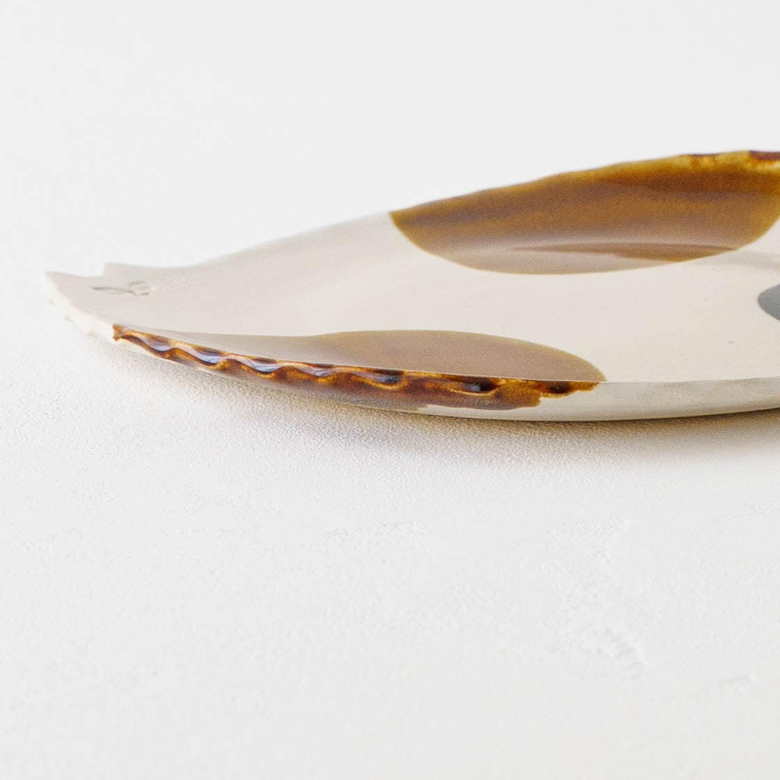 Cat plate L calico | Atelier Monora