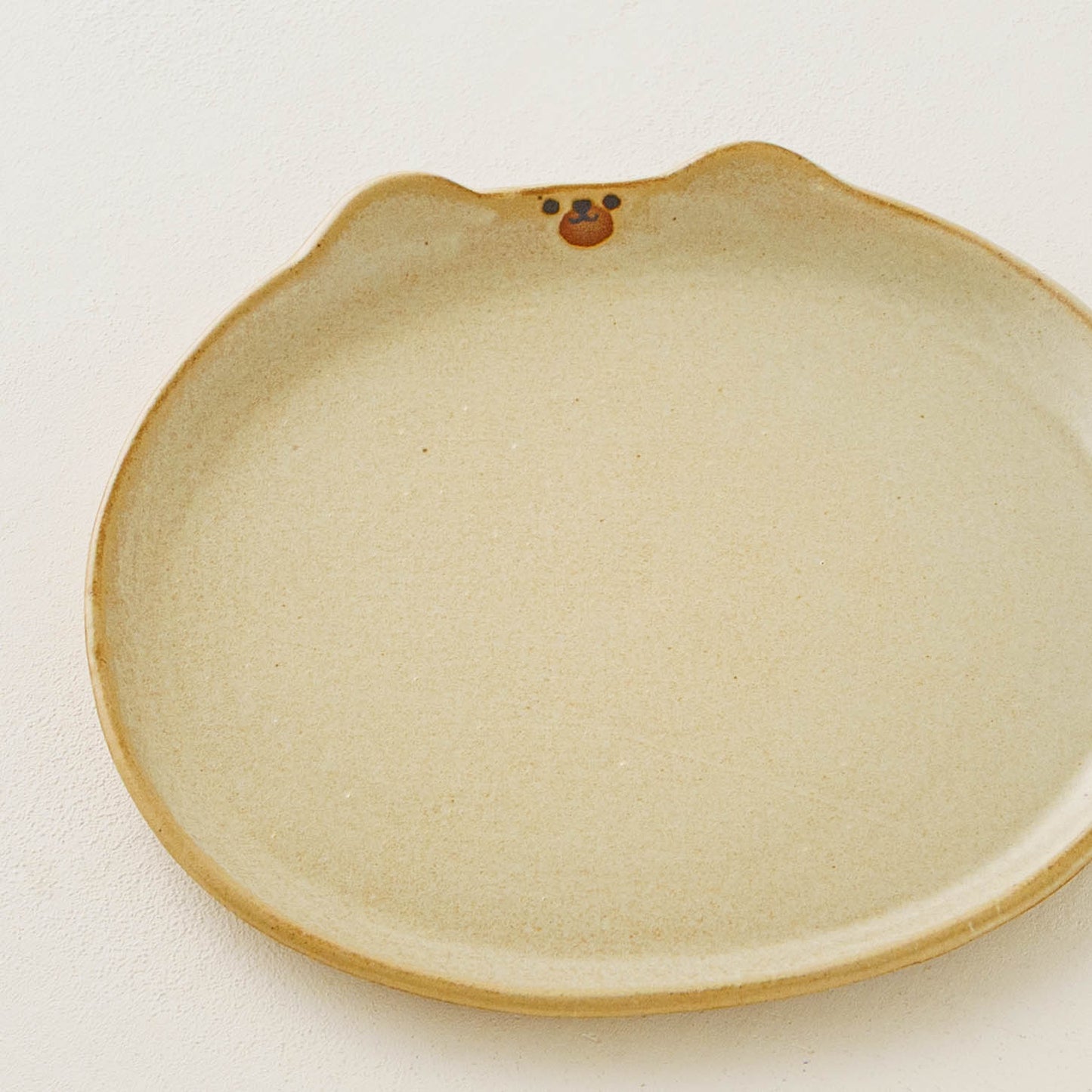 くまさん皿　白　大｜アトリエ モノラー