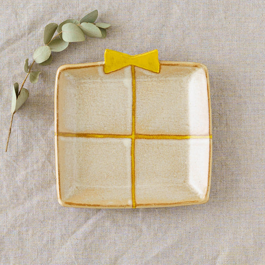Gift box plate yellow | Atelier Monora