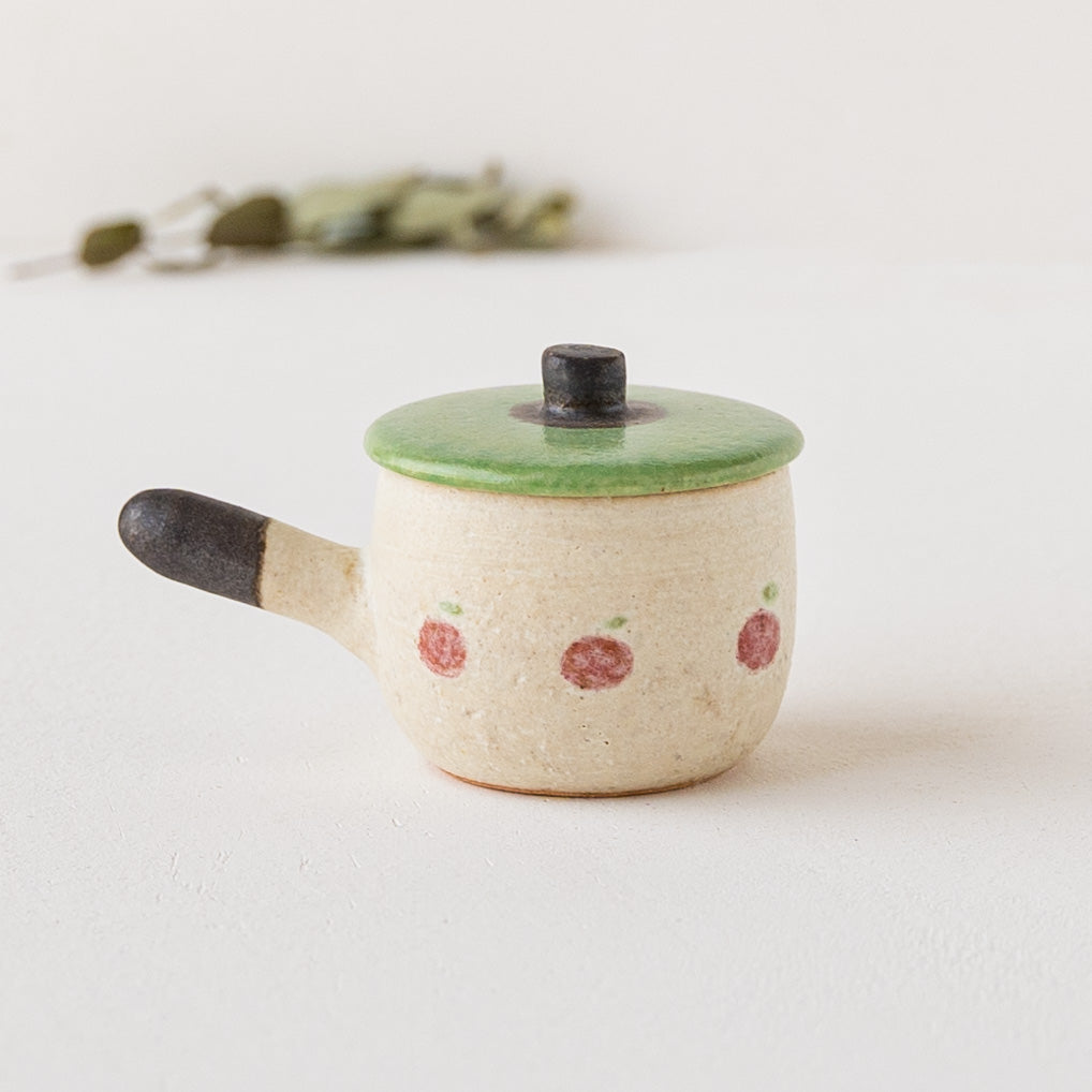 池本直子さんの土鍋箸置きホーロータイプりんごグリーンx白