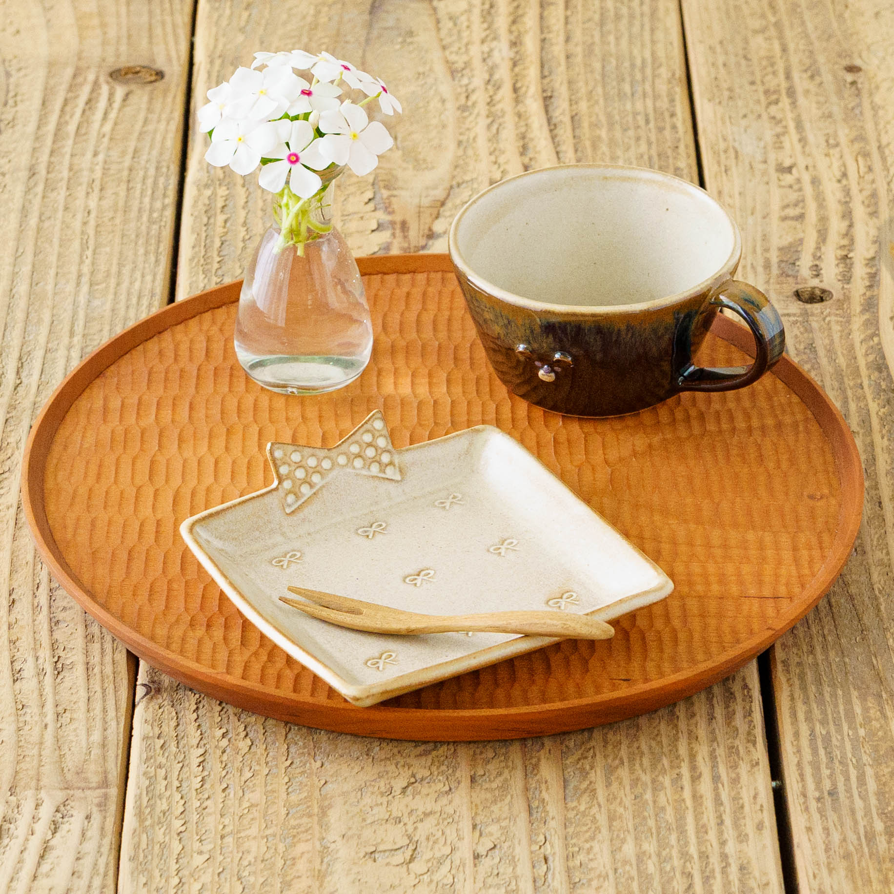 アトリエ モノラー プレゼントのお皿 りぼん｜作家もの和食器通販 四季