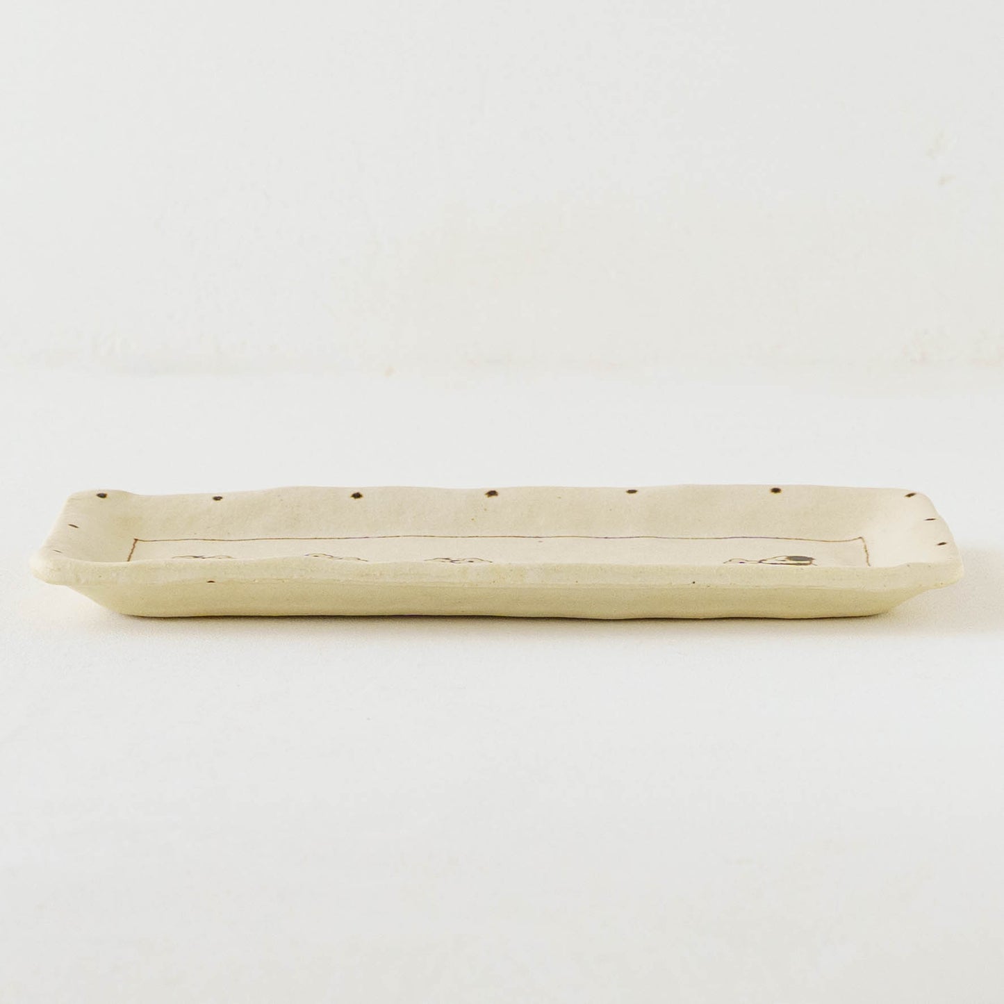 Tray L Dog| Maruban Ceramics Factory