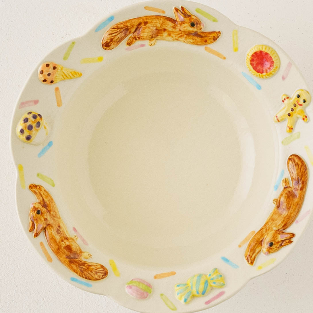 Bowl Hopping Squirrel Sweets S | Sugar Poppo