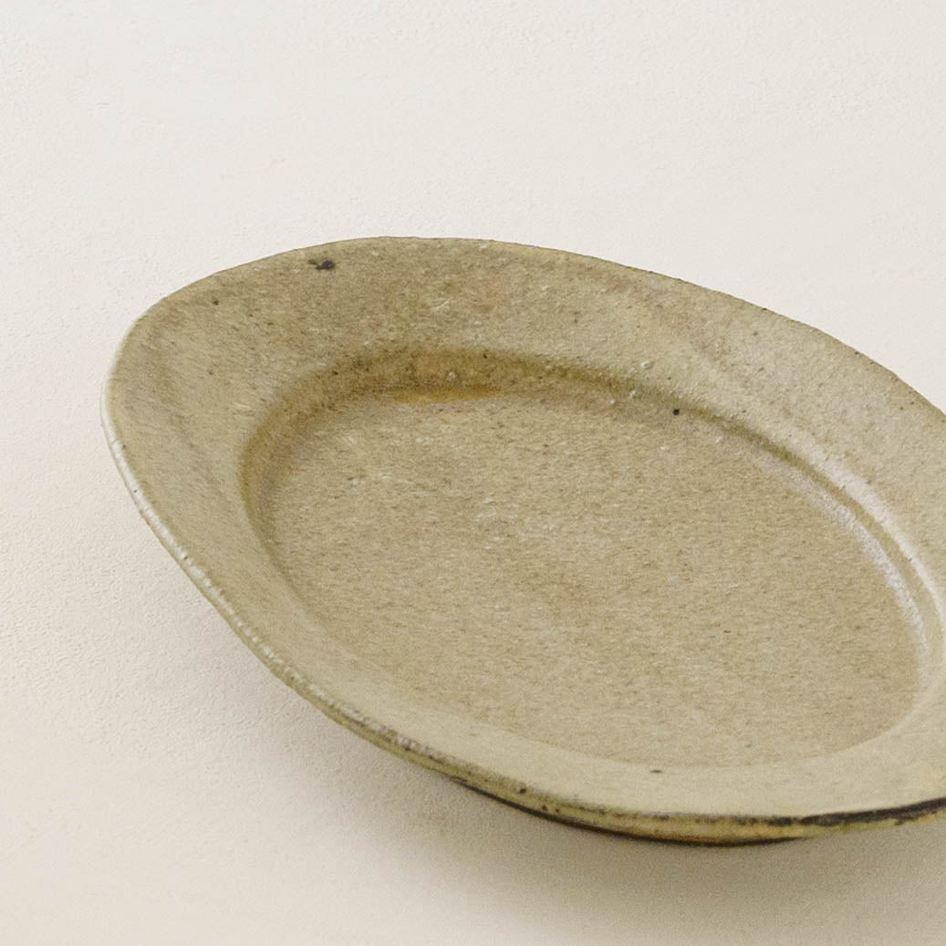 陶芸作家 冨部咲喜子 粉引 リムオーバルプレート L｜作家ものの