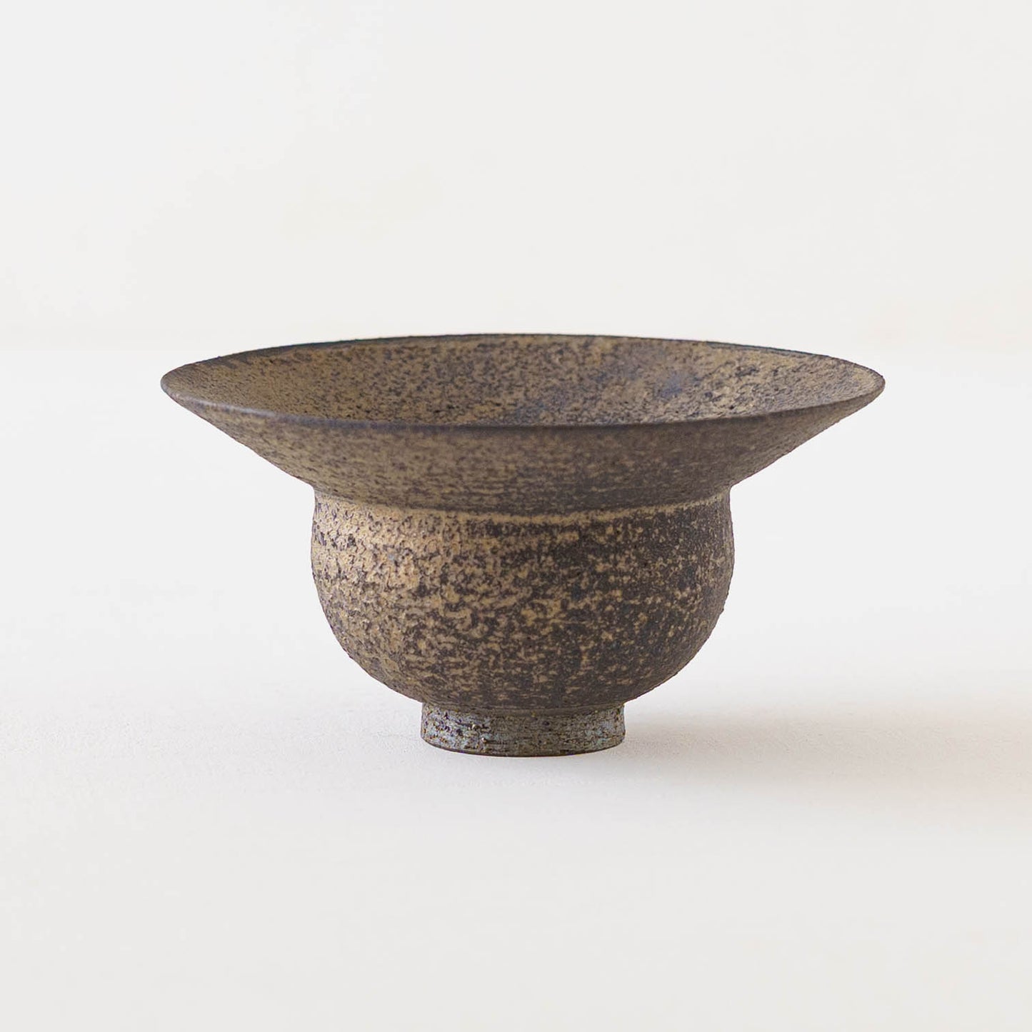 Bowl rim S brown | Sakiko Tomibe
