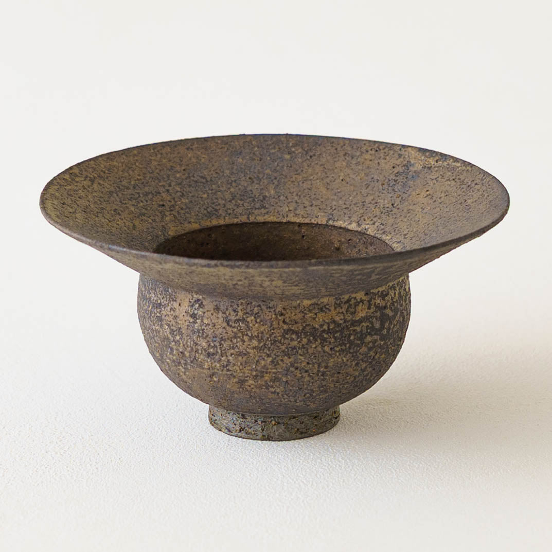 陶芸作家 冨部咲喜子 鉄釉 リム小鉢 M｜作家もののうつわ通販