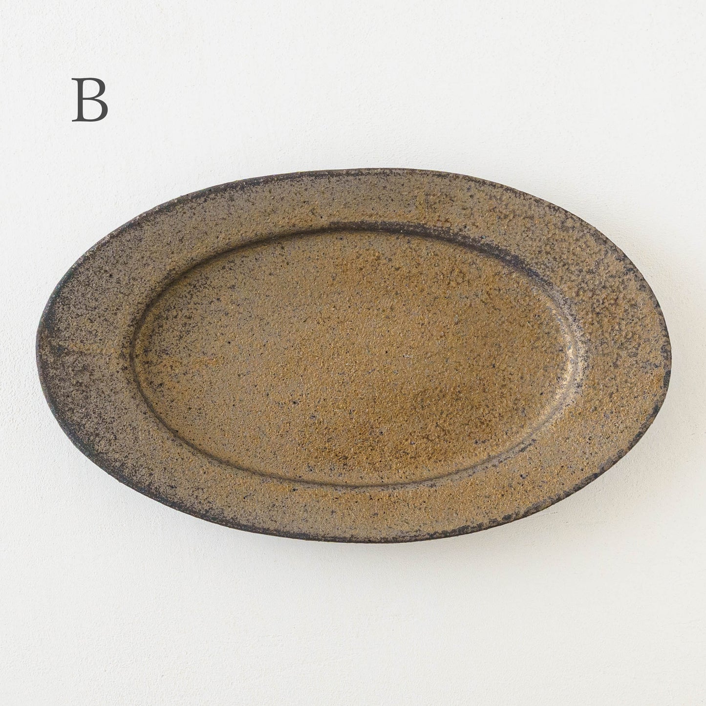 鉄釉　リムオーバルプレート　L｜冨部咲喜子