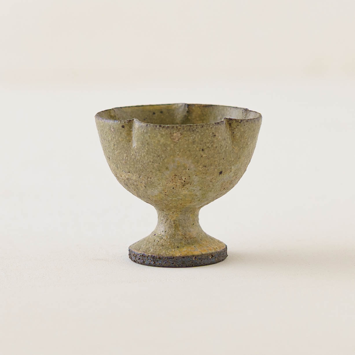 flower bowl with foot S kohiki | Sakiko Tomibe