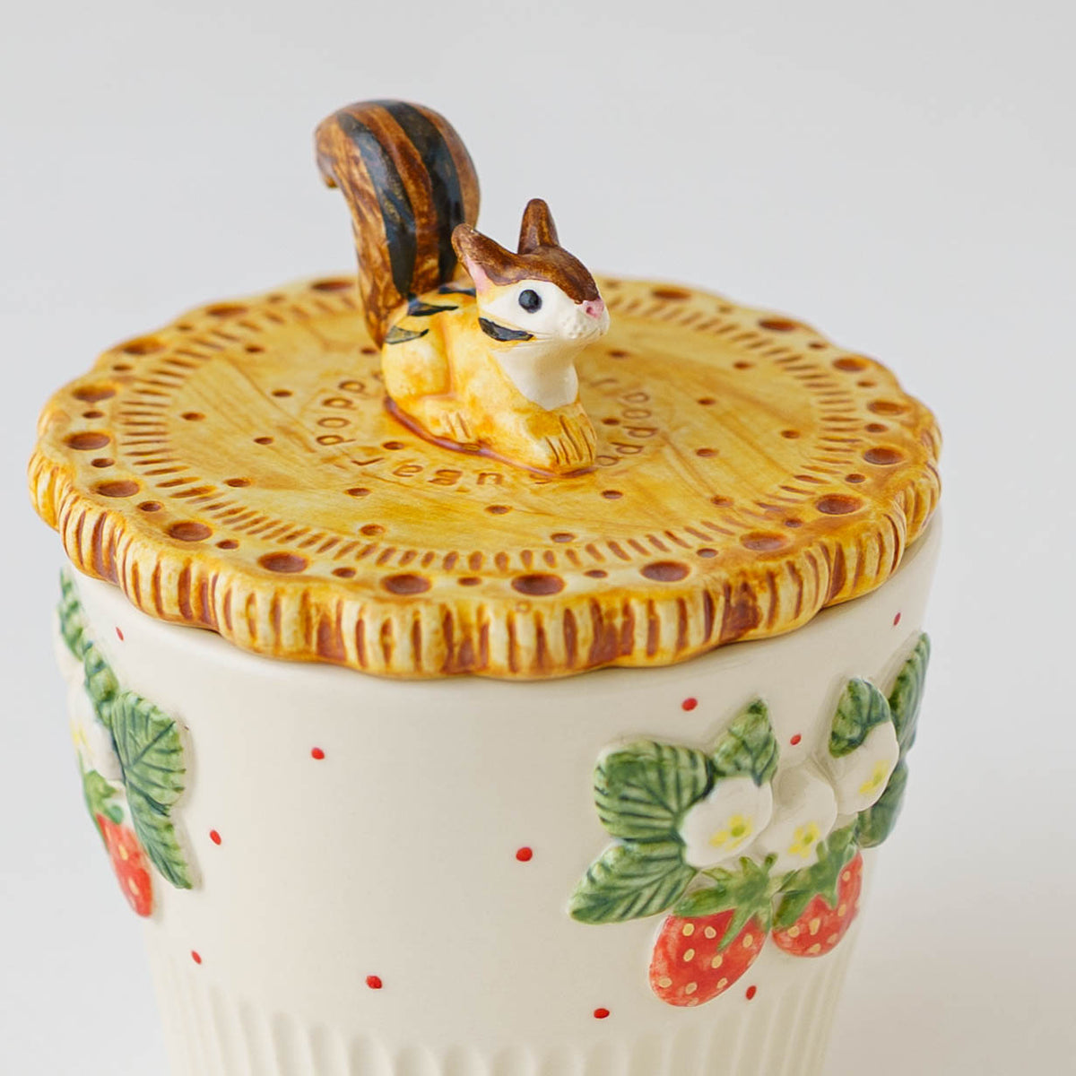 Biscuit Cup Sitting Squirrel Strawberry | Sugar Poppo