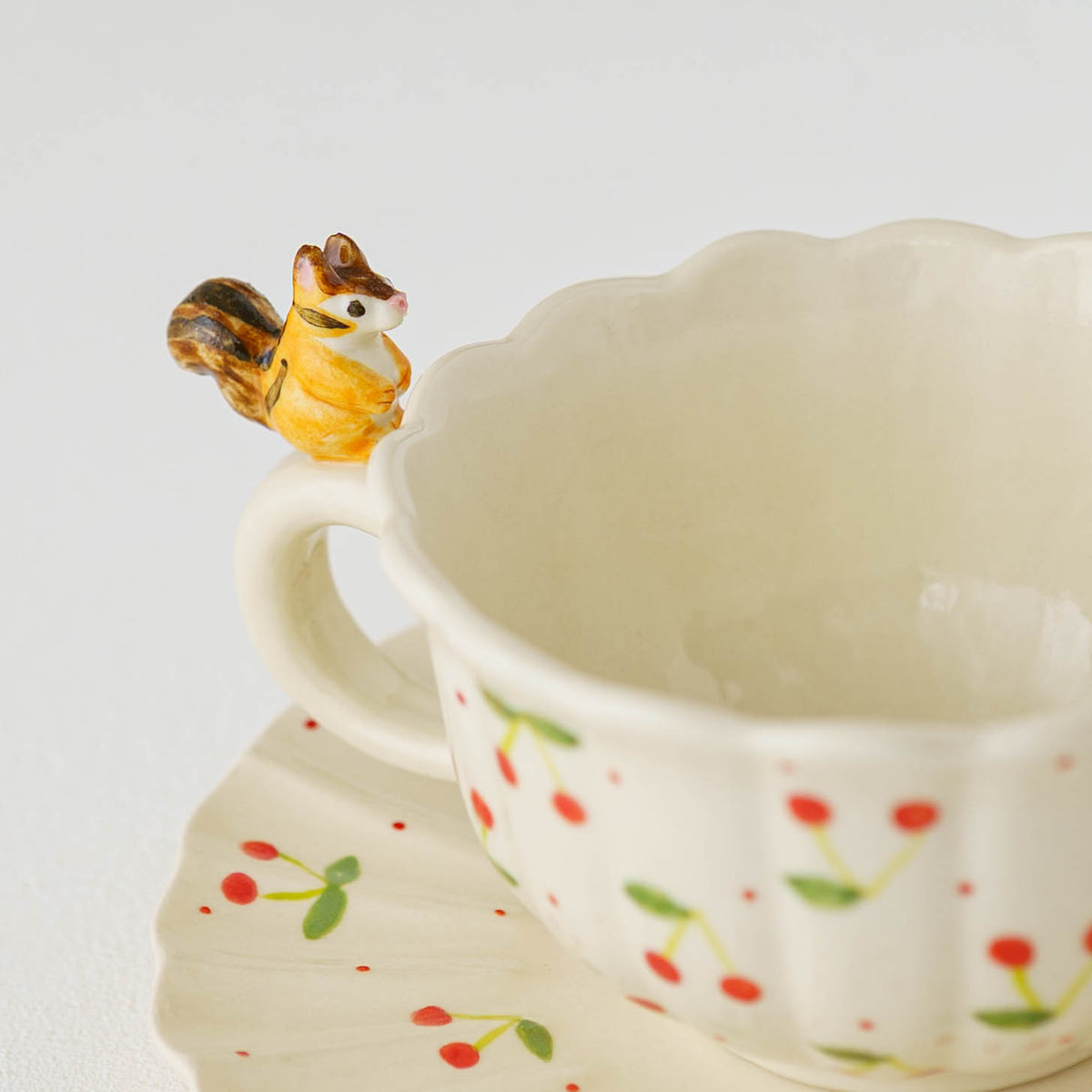 Cup & Saucer Ruffle Squirrel Cherry  | Sugar Poppo