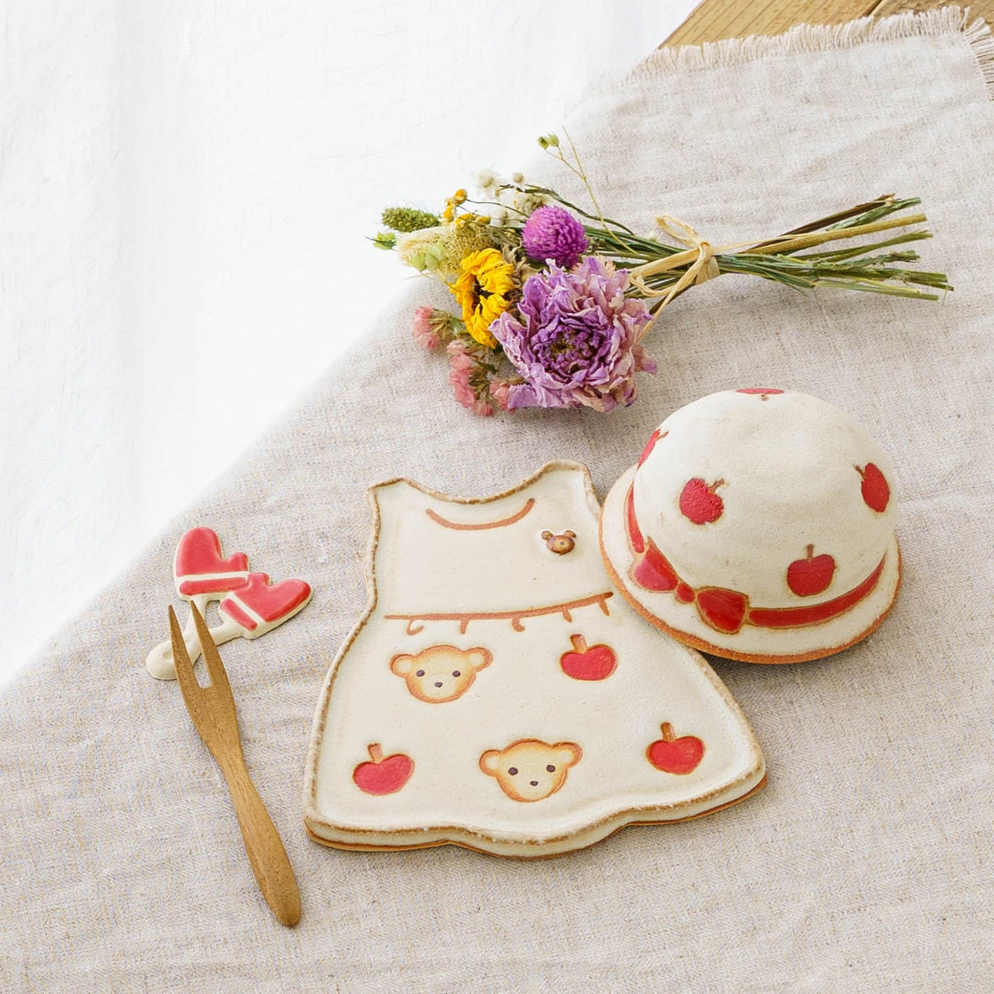 Chopstick Rest Mittens | Ryoko Kimura