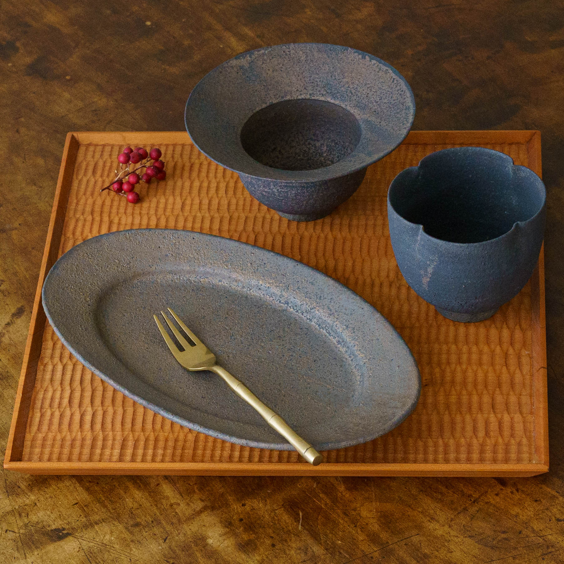 作家 冨部咲喜子 | オンライン販売 | 和食器通販四季折折 – 四季折折