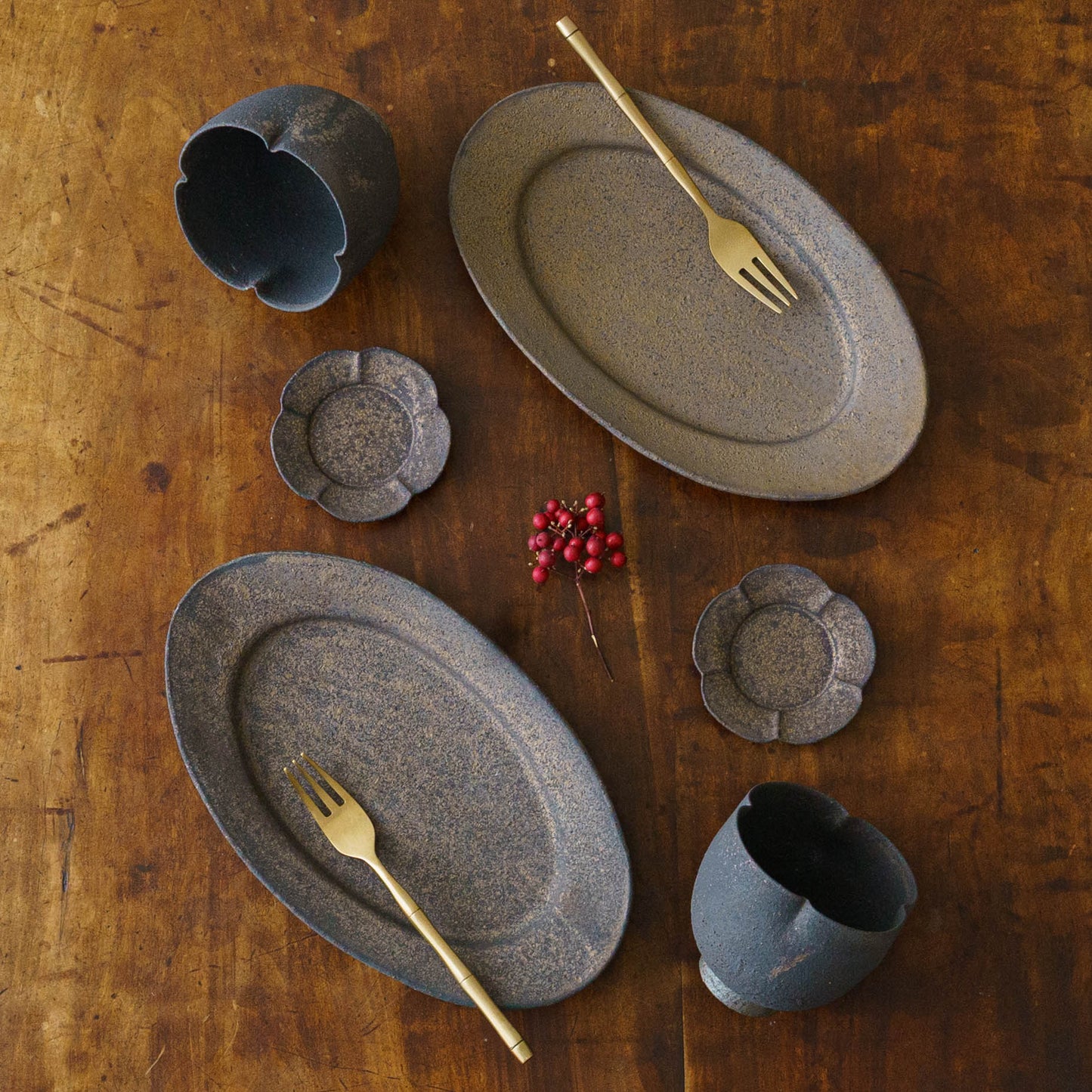 flower cup brown | Sakiko Tomibe 