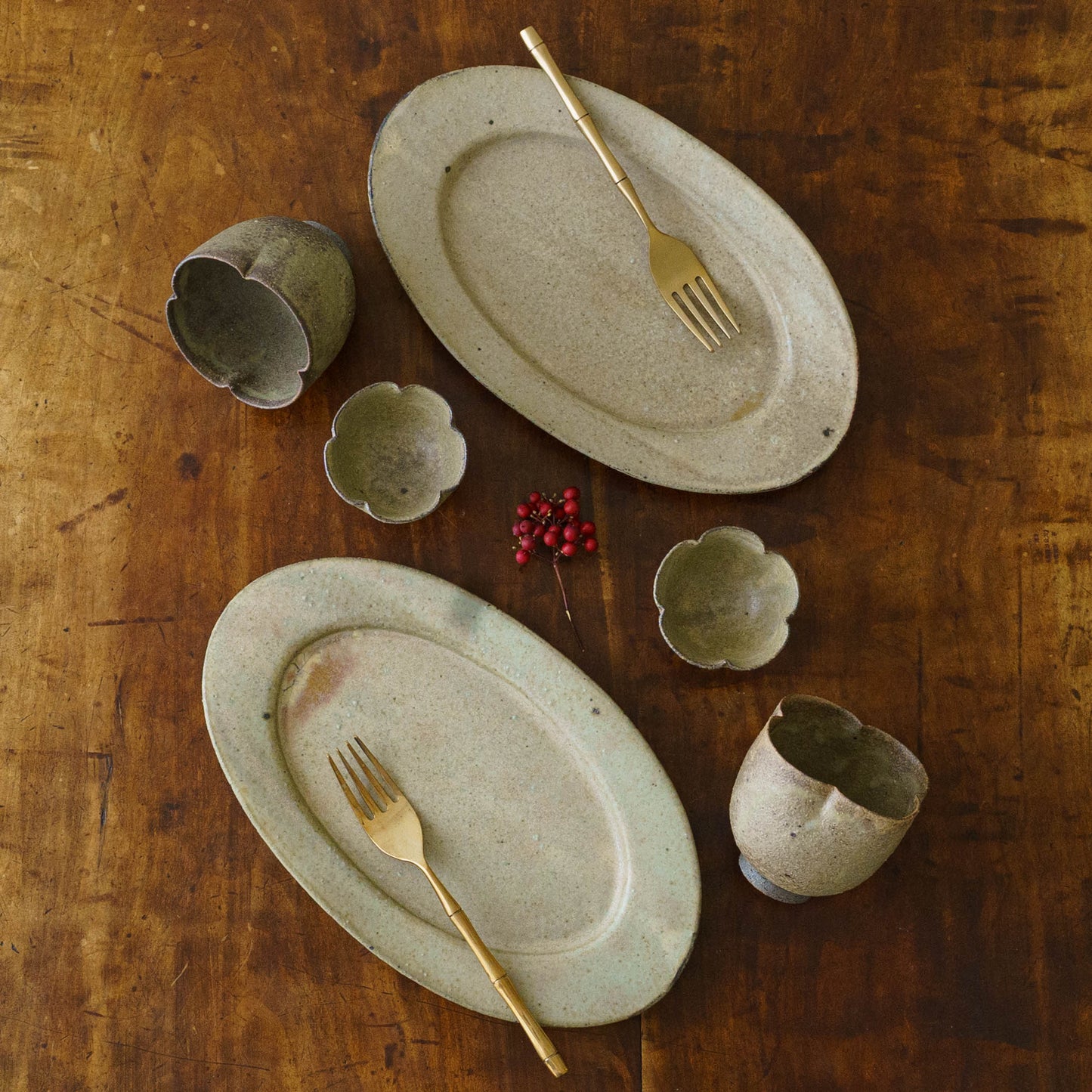 flower bowl with foot S kohiki | Sakiko Tomibe