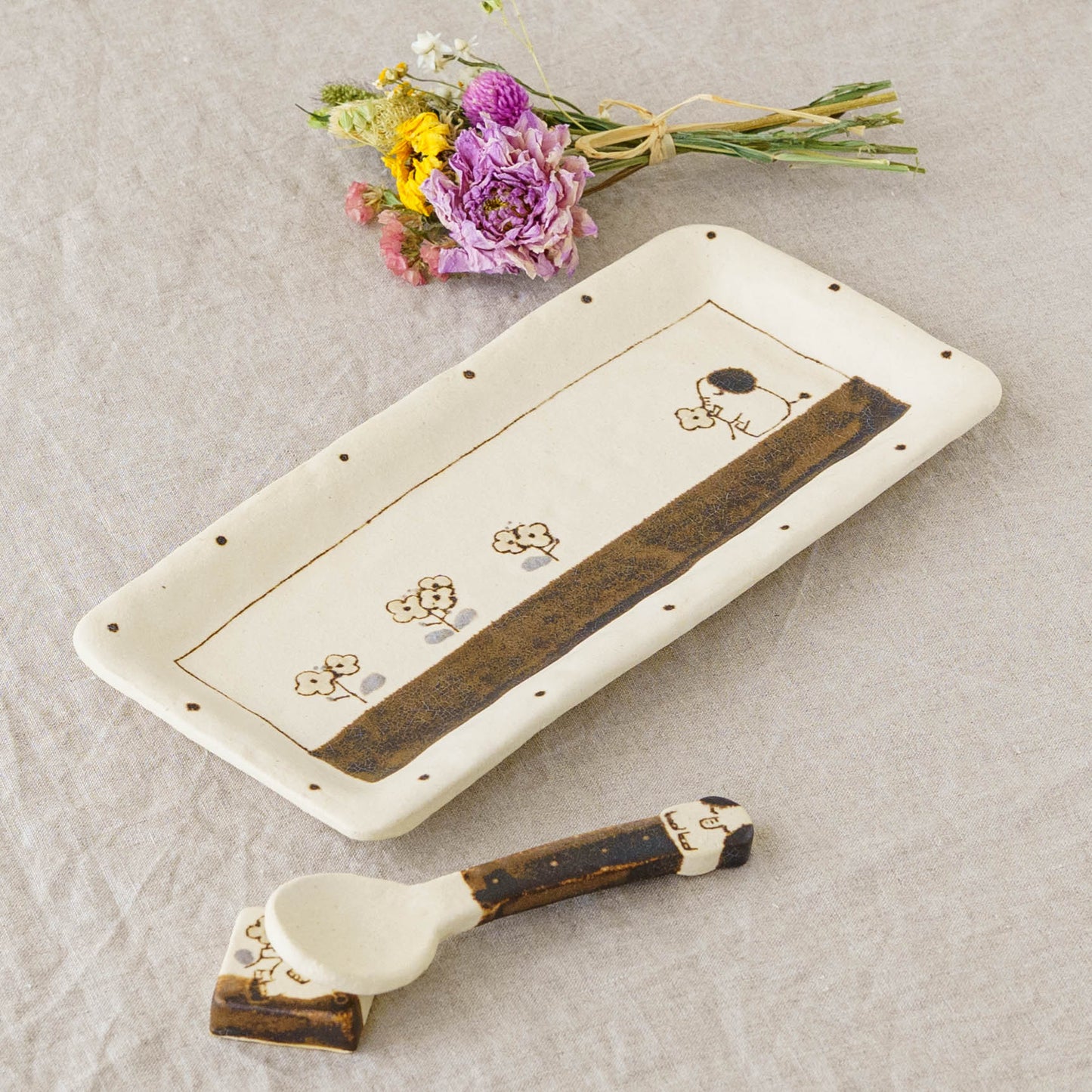 Tray L Elephant | Maruban Ceramics Factory